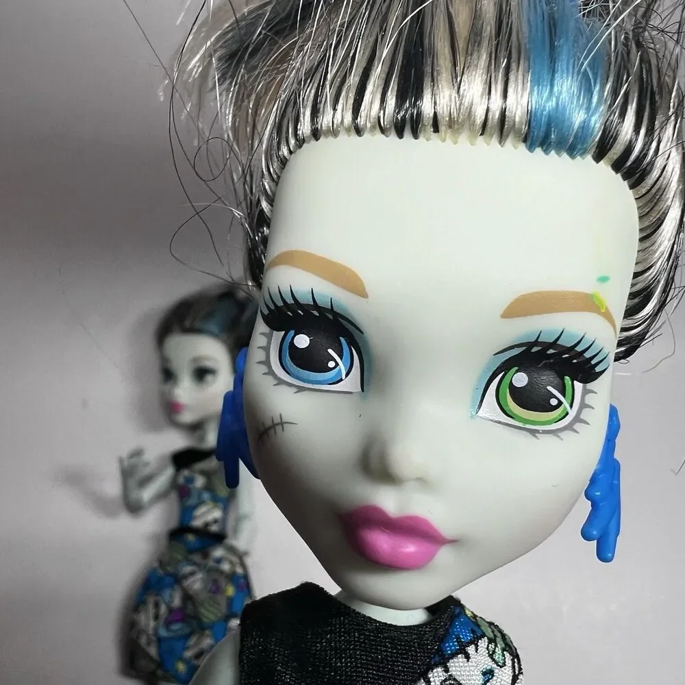 Monster High Frankie Stein Doll Lot 2 First Day of School Factory Error Misprint